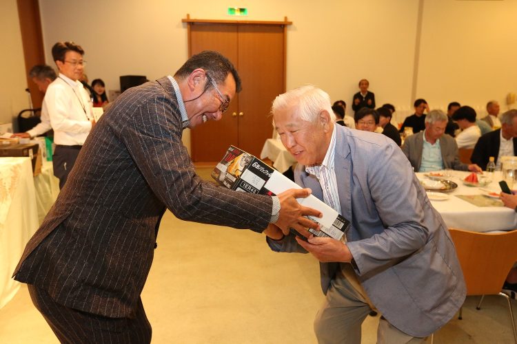 授賞式