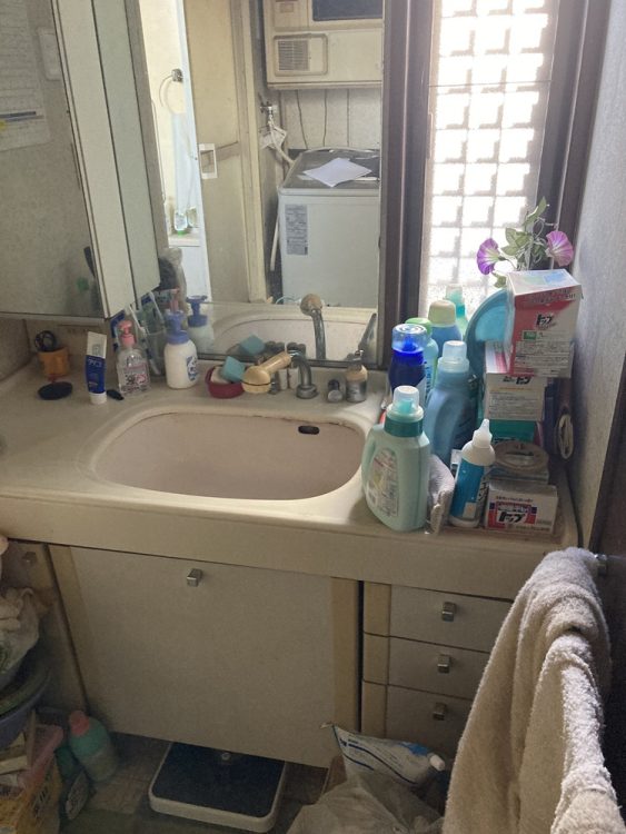 洗面所ビフォー